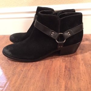 Sam Eldeman, Black Buckle Bootie boot